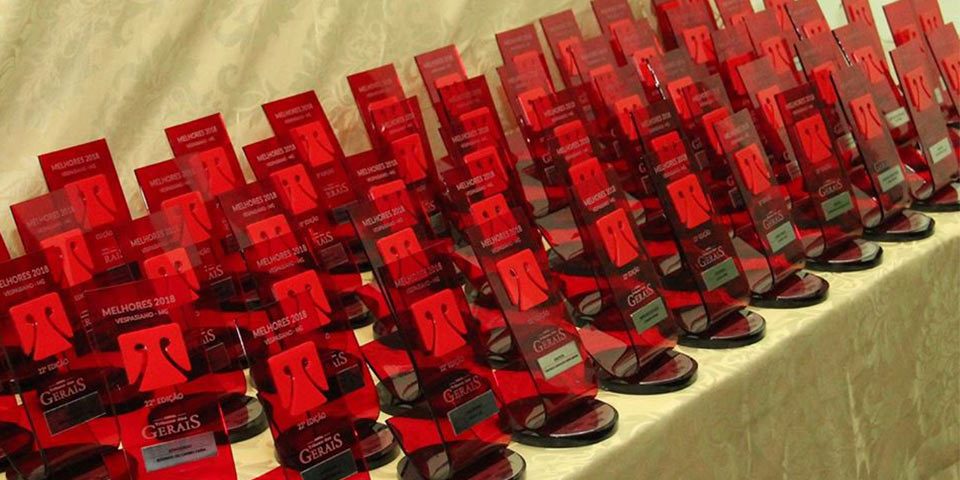 Troféu em Acrílico do melhores do ano 2018