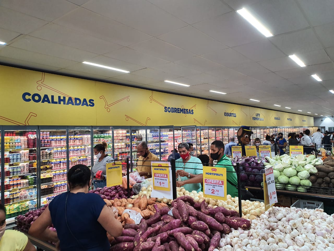 Sinalização de megaloja - Novo Atacarejo
