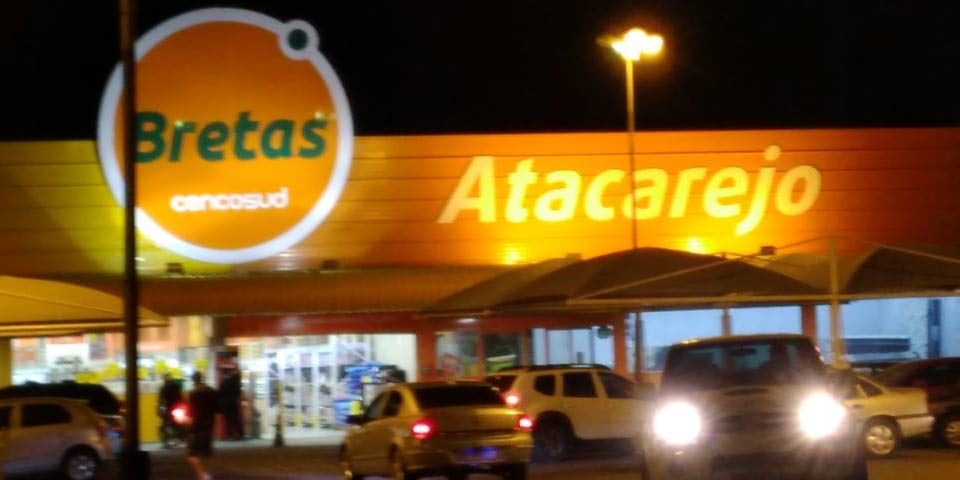 Totem para supermercado Bretas em Itajubá / MG